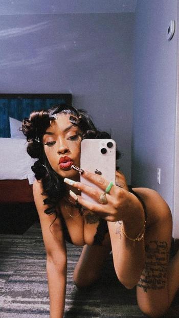 Miaa Amor, 25  female escort, Stockton