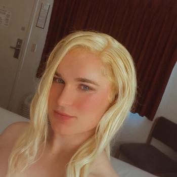 Lilly, 28  female escort, Stockton