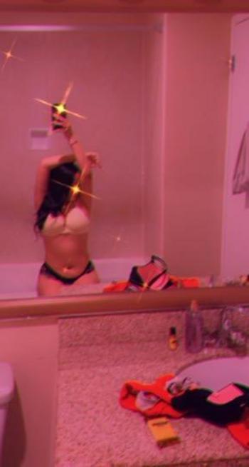 2092683714, female escort, Stockton